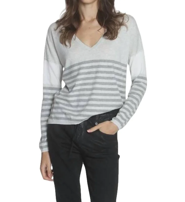 Thermal Knit TopsLindsey Stripe Vee Top In Pumice/fog