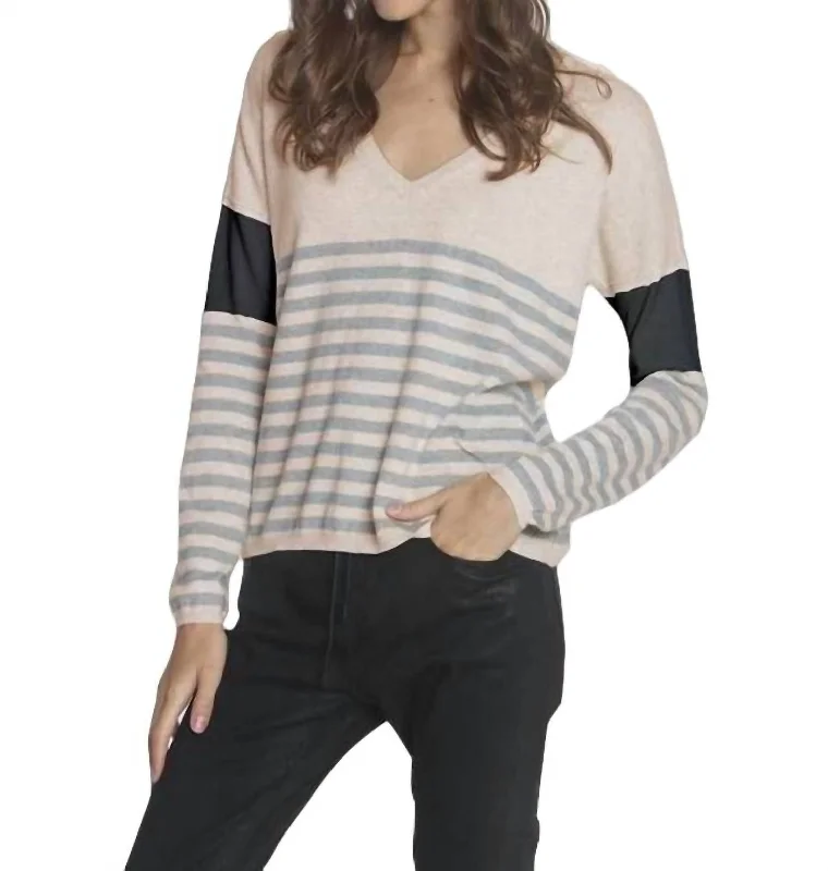 Spring Knit TopsLindsey Stripe Vee Top In Sand/fog