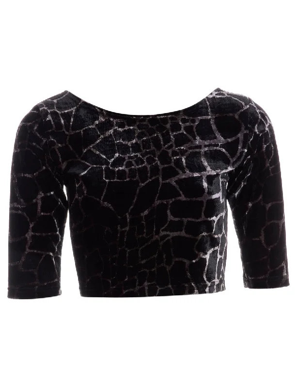 Urban T-ShirtsLabel Low Back Velvet Top