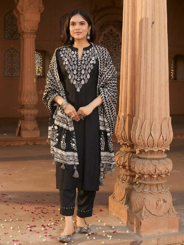 Embroidered Rayon Suit Set 3659